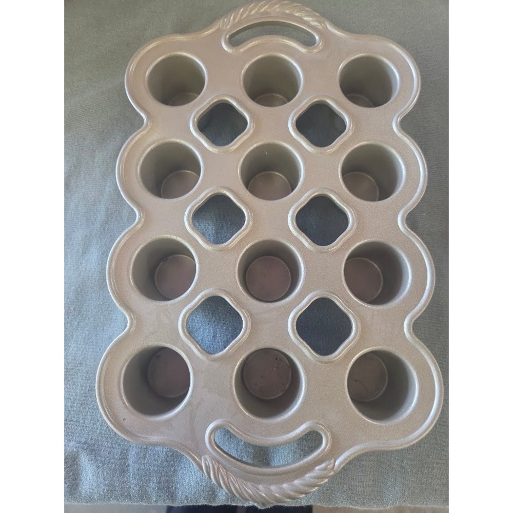 Nordic Ware Petite Popover Pan 12 Cup Cast Aluminum Silver Baking Muffin Tin USA